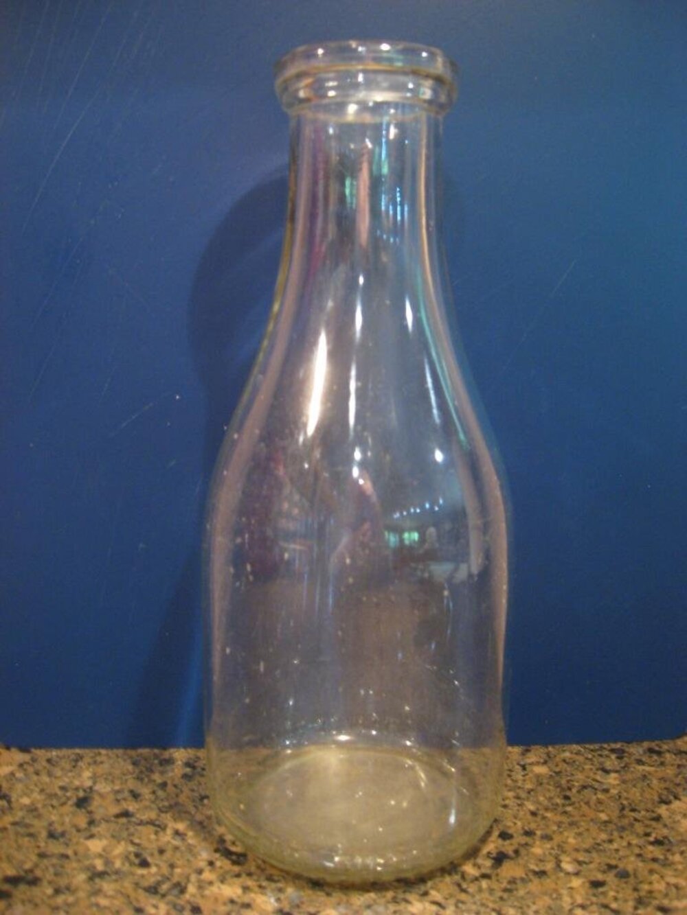 VINTAGE GLASS ONE QUART MILK BOTTLE